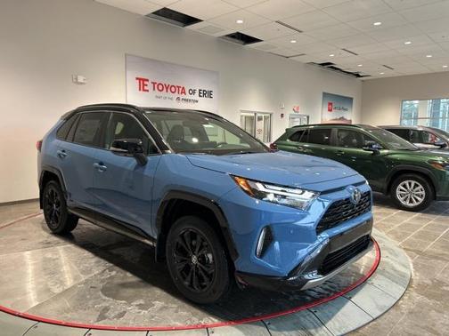 2025 Toyota RAV4 Hybrid SE