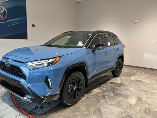 2025 Toyota RAV4 Hybrid SE