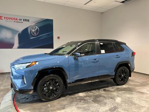 2025 Toyota RAV4 Hybrid SE