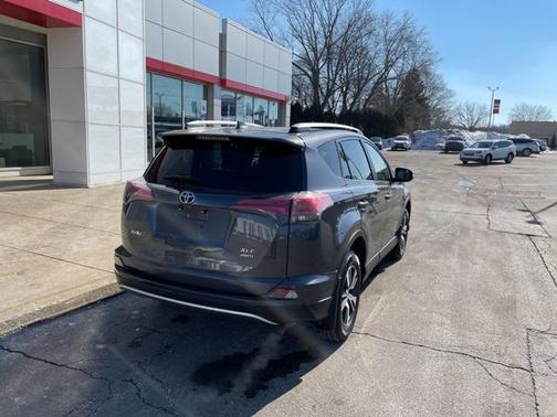 Magnetic Gray Metallic 2017 Toyota RAV4 XLE