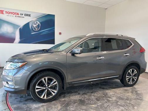 2017 Nissan Rogue SL