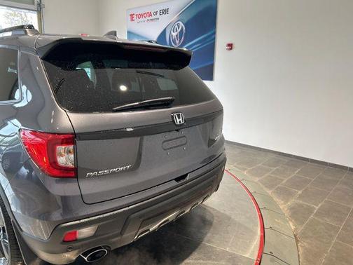 Modern Steel Metallic 2021 Honda Passport AWD Elite