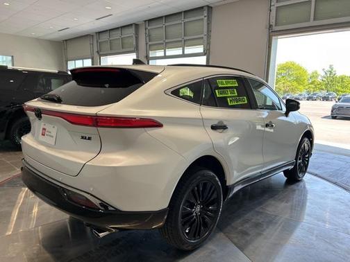 2023 Toyota Venza XLE