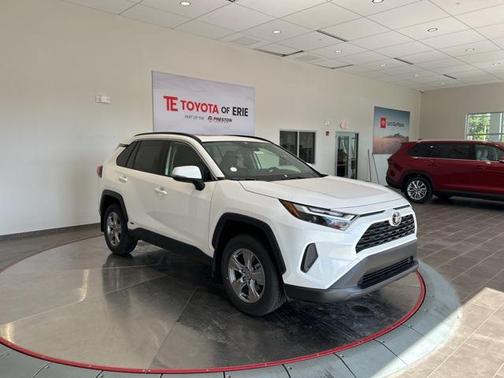 2025 Toyota RAV4 Hybrid XLE