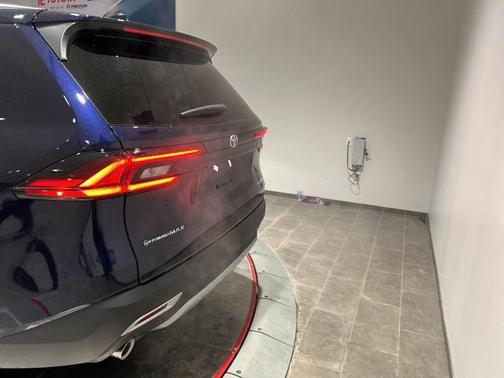 2026 Toyota Grand Highlander Hybrid Platinum MAX