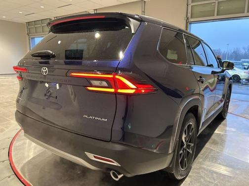 2026 Toyota Grand Highlander Hybrid Platinum MAX