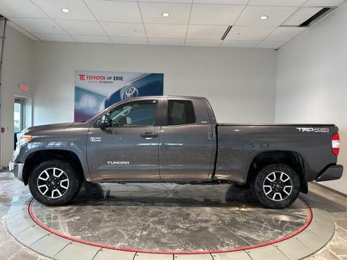2016 Toyota Tundra SR5