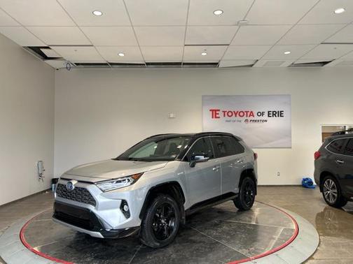 2019 Toyota RAV4 Hybrid SE