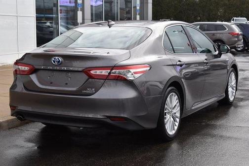 2019 Toyota Camry Hybrid XLE