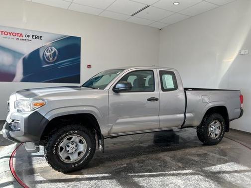 2016 Toyota Tacoma SR
