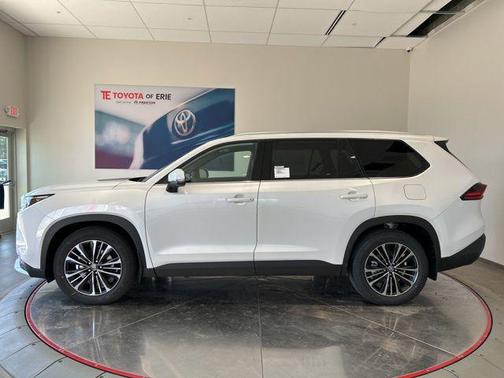 Pearl 2026 Toyota Grand Highlander Hybrid Platinum MAX