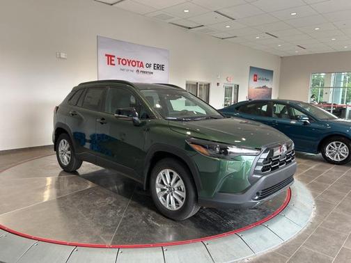 2026 Toyota Corolla Cross LE
