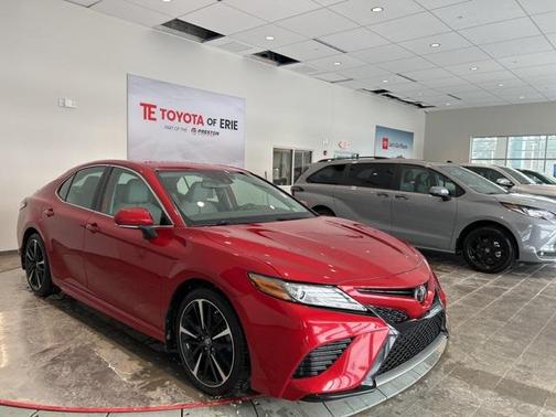 2019 Toyota Camry XSE