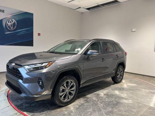 2023 Toyota RAV4 Hybrid XLE Premium
