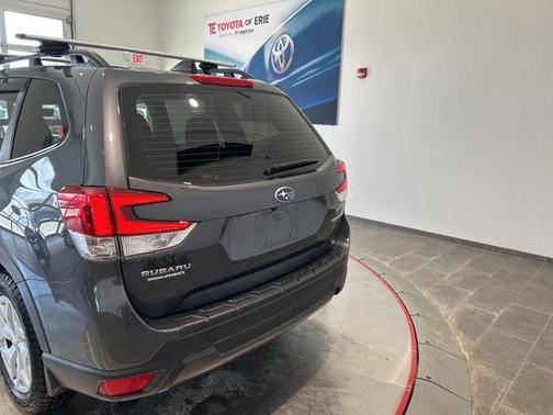 2024 Subaru Forester Base