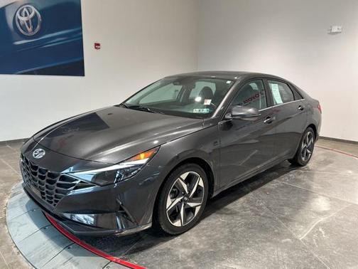 2023 Hyundai ELANTRA Limited