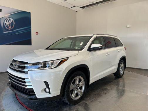Blizzard Pearl 2017 Toyota Highlander Limited