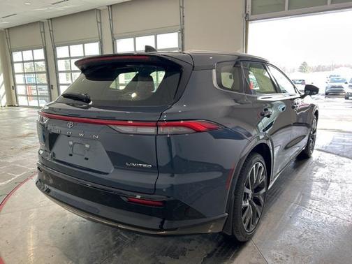 2026 Toyota Crown Signia Limited