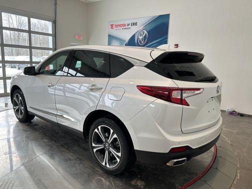 Platinum White Pearl 2023 Acura RDX Advance Package