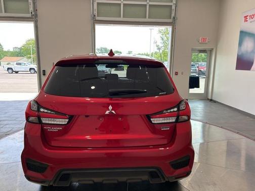 2024 Mitsubishi Outlander Sport 2.0 LE