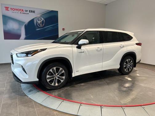 2021 Toyota Highlander Hybrid XLE