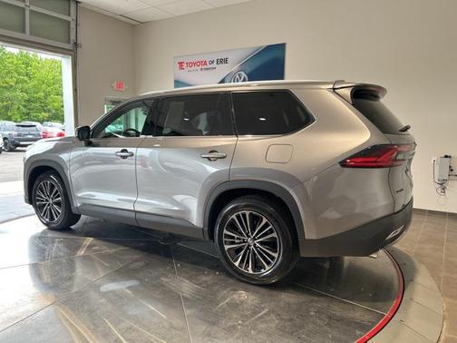 2025 Toyota Grand Highlander Hybrid Limited MAX