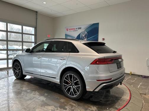 2021 Audi Q8 55 Premium Plus