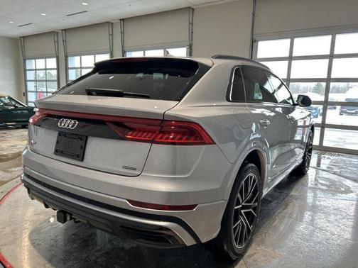 2021 Audi Q8 55 Premium Plus