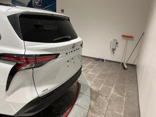 2022 Toyota Sienna XLE