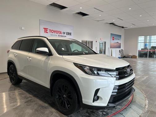 2019 Toyota Highlander SE