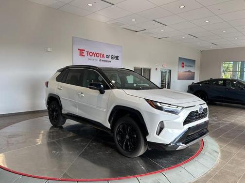 2024 Toyota RAV4 Hybrid SE
