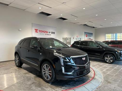 2026 Cadillac XT5 Sport