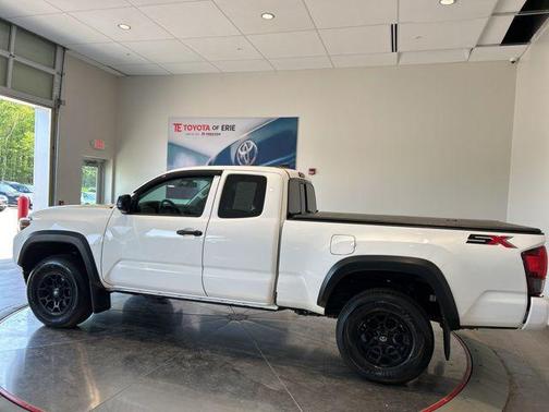 Super White 2020 Toyota Tacoma SR