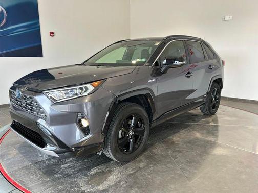 Magnetic Gray Metallic w/Black Roof 2019 Toyota RAV4 Hybrid SE