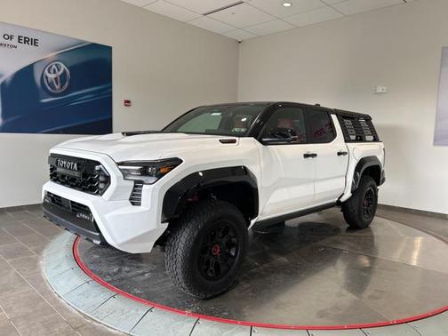 2025 Toyota Tacoma Hybrid Trailhunter