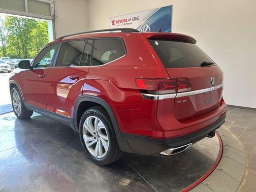 Red Metallic 2021 Volkswagen Atlas 3.6L SE w/Technology