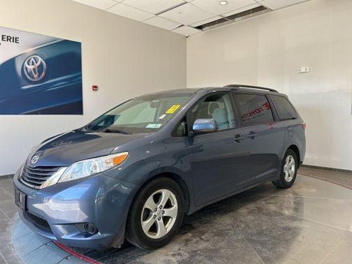 Shoreline Blue Pearl 2015 Toyota Sienna LE