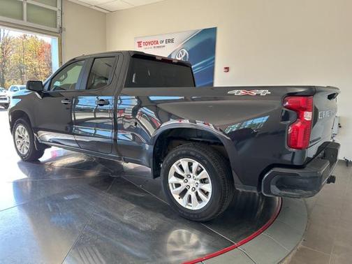 2022 Chevrolet Silverado 1500 Custom