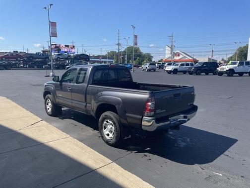 2015 Toyota Tacoma Base