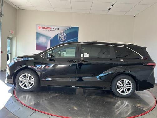 2025 Toyota Sienna Limited