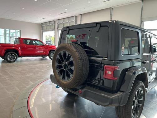 2022 Jeep Wrangler Unlimited 4xe Sahara