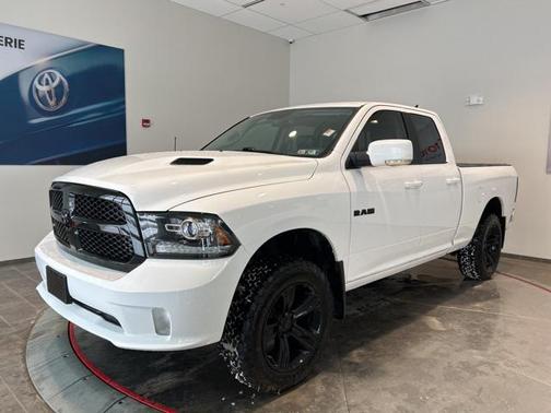 2017 RAM 1500 Night Quad Cab 4x4 6'4' Box