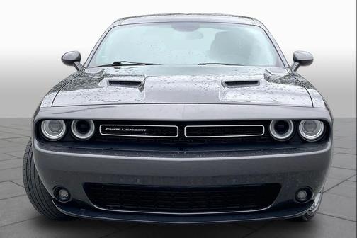 Granite Pearlcoat 2018 Dodge Challenger SXT