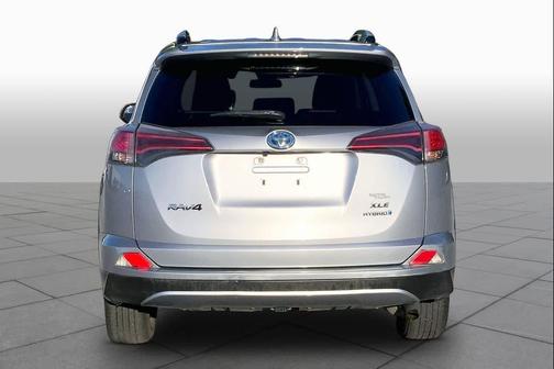 Silver Sky Metallic 2018 Toyota RAV4 Hybrid XLE