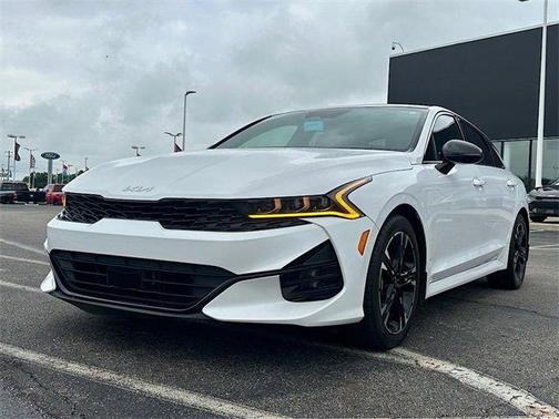 2023 Kia K5 GT-Line
