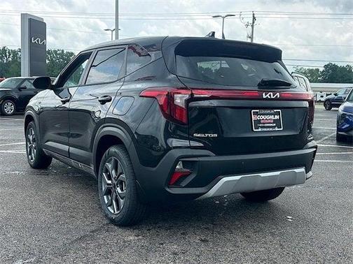 2025 Kia Seltos LX
