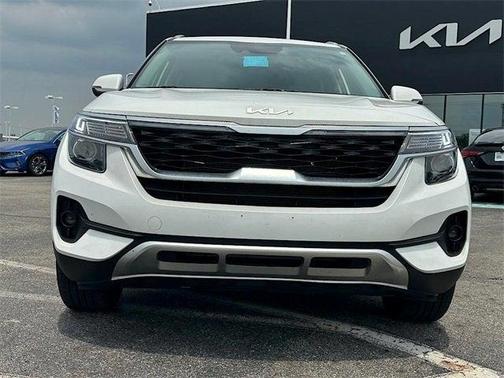 2023 Kia Seltos EX