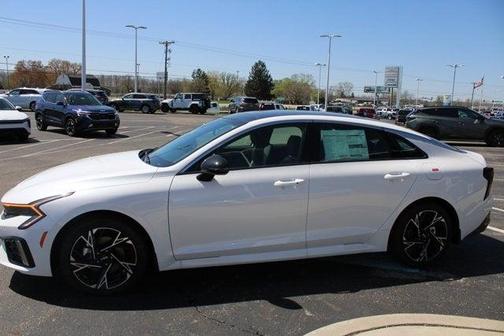 2025 Kia K5 GT-Line