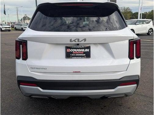 2025 Kia Sorento LX