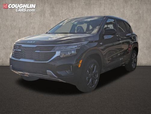 Fusion Orange 2026 Kia Seltos LX